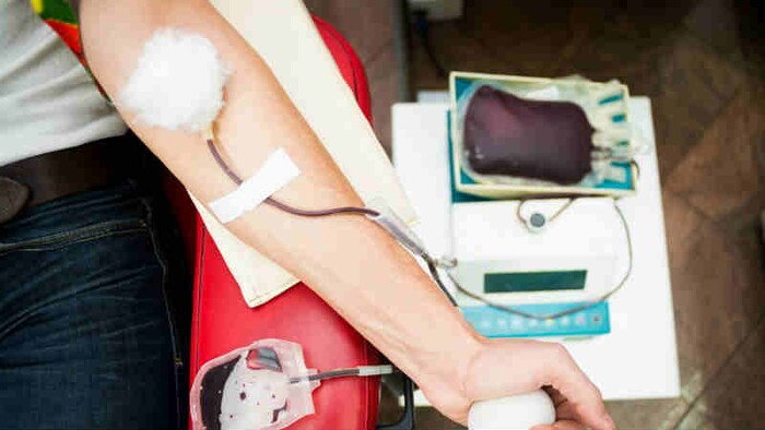 जर एखाद्या व्यक्तीने 3 महिन्यात रक्तदान केलं असेल तर त्याचे प्लाझ्मा नाही घेतले जात.