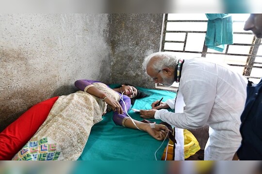 जखमींची विचारपूस करताना पंतप्रधानांच्या डोळ्यात पाणी