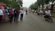Mumbai band : पालघरमध्ये आंदोलक आक्रमक, संपूर्ण शहर पाडलं बंद !