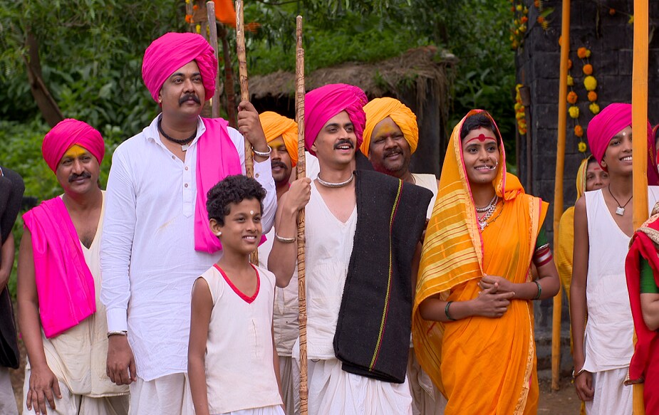 बाळूमामाच्या नावानं चांगभलं या मालिकेत बाळूमामाच्या बालपणीची भूमिका करतोय बालकलाकार समर्थ. समर्थचा फेटा खास कोल्हापूरहून मागवलाय.