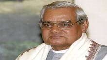 अटल बिहारी वाजपेयी व्हेंटिलेटवर, 'एम्स' मध्ये सुरू आहेत उपचार, पंतप्रधान भेटीला