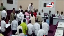 VIDEO: वाजपेयींच्या श्रद्धांजली सभेला विरोध करणाऱ्या एमआयएमच्या नगरसेवकाला चपलेने मारले