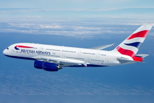 विमानात बाळ रडल्यामुळे भारतीयांना विमानातून उतरवलं