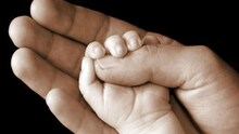 काँग्रेस नेत्याच्या रॅलीत अॅम्बुलन्स अडकली, 7महिन्याच्या बाळाचा मृत्यू