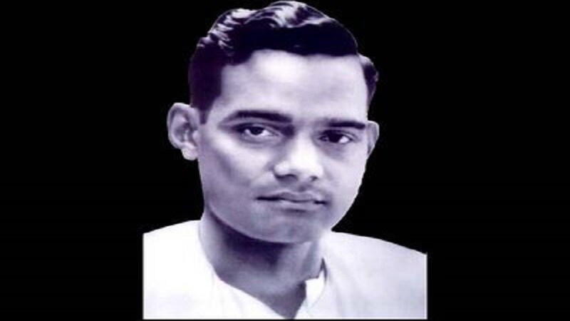 मध्यप्रदेशातल्या ग्वाल्हेर इथं 25 डिसेंबर 1924 रोजी अटलजींचा जन्म झाला. आग्र्या जवळचं बटेश्वर हे त्यांचं मुळ गाव. मध्यप्रदेशातल्या ग्वाल्हेर इथं 25 डिसेंबर 1924 रोजी अटलजींचा जन्म झाला. आग्र्या जवळचं बटेश्वर हे त्यांचं मुळ गाव.
