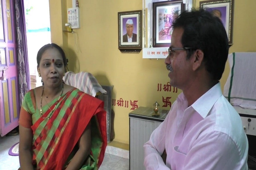 नुकतीच या कार्यक्रमाची शुटिंग पार पडली. मात्र यातील जिंकलेली सर्व रक्कम ते आपल्या मुलासाठी वापरणार आहेत. या कार्यक्रमात आपण पोहचू हे मला तर शक्य वाटत नव्हतं मात्र पत्नी आणि मुलांना विश्वास होता असं पाटील यांनी सांगितलंय. नुकतीच या कार्यक्रमाची शुटिंग पार पडली. मात्र यातील जिंकलेली सर्व रक्कम ते आपल्या मुलासाठी वापरणार आहेत. या कार्यक्रमात आपण पोहचू हे मला तर शक्य वाटत नव्हतं मात्र पत्नी आणि मुलांना विश्वास होता असं पाटील यांनी सांगितलंय.