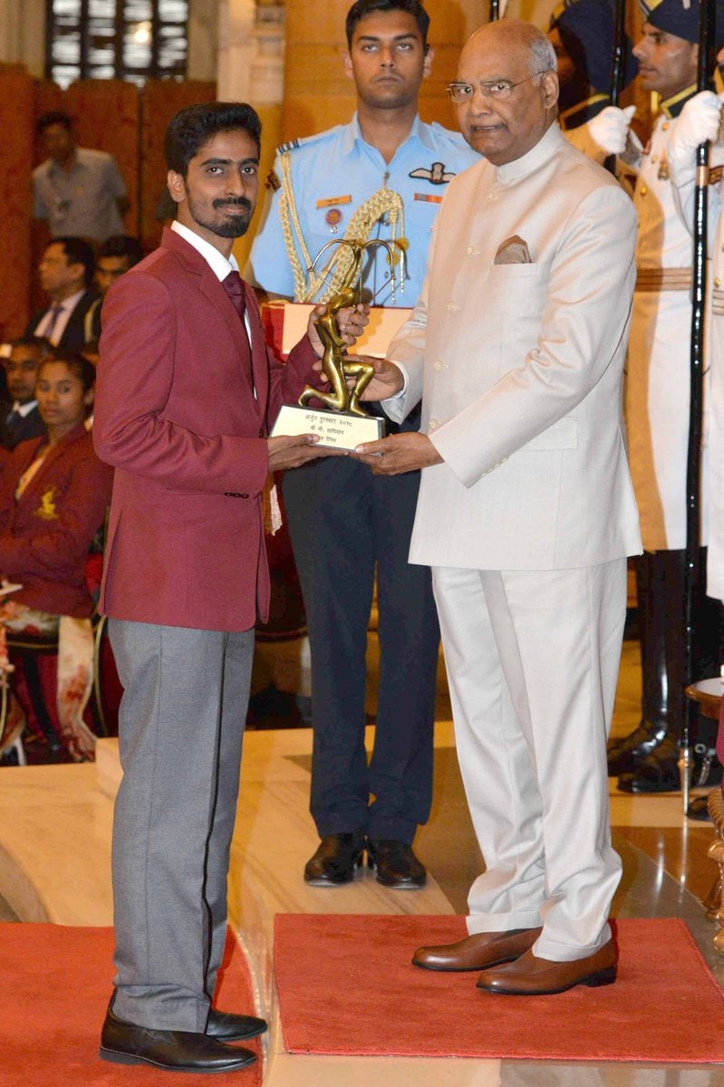 जी. सतीयनला तेबल टेनिसमध्ये चांगली कामगिरी केल्याबद्दल २०१८ साठीचा अर्जून पुरस्कार पुरस्काराने सन्मानित करण्यात आलं. जी. सतीयनला तेबल टेनिसमध्ये चांगली कामगिरी केल्याबद्दल २०१८ साठीचा अर्जून पुरस्कार पुरस्काराने सन्मानित करण्यात आलं.