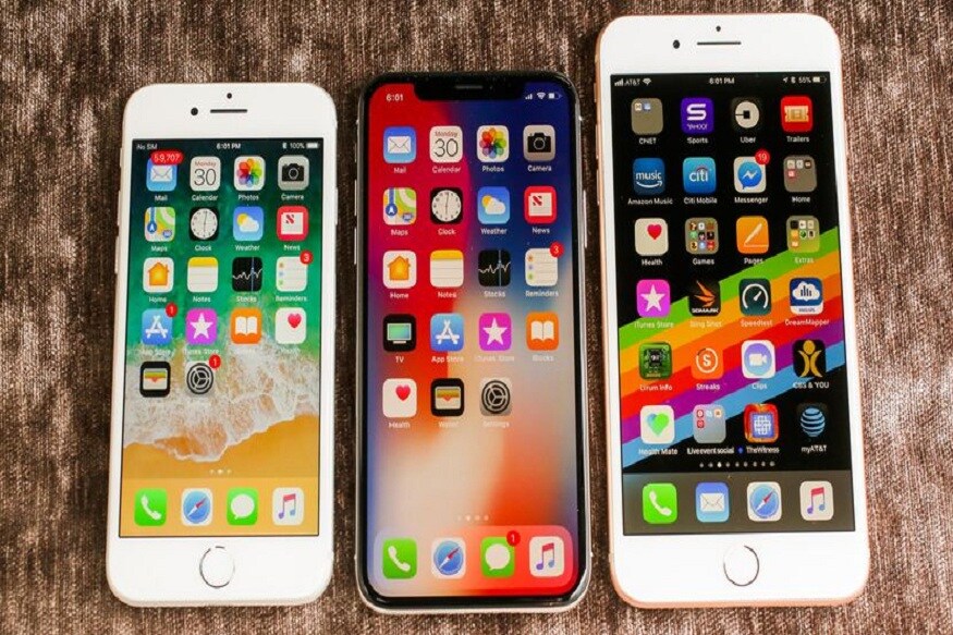 Tech Carving या टेक्नॉलॉजी ब्लॉगने चीनच्या Weibo या न्यूज वेबसाइटवर नव्या आयफोनचे फोटो पाहिले. त्यामध्ये असं दिसतंय की नवीन आयफोन दोन सिमसह आहेत. Tech Carving या टेक्नॉलॉजी ब्लॉगने चीनच्या Weibo या न्यूज वेबसाइटवर नव्या आयफोनचे फोटो पाहिले. त्यामध्ये असं दिसतंय की नवीन आयफोन दोन सिमसह आहेत.