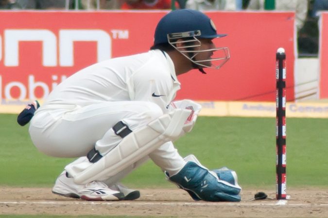 धोनी कर्णधार म्हणून जेवढा यशस्वी होता तेवढाच किंबहूना त्याहून जास्त यशस्वी तो यष्टीरक्षक म्हणून आहे. त्याच्या नावावर अनेक रेकॉर्डही आहेत. धोनी कर्णधार म्हणून जेवढा यशस्वी होता तेवढाच किंबहूना त्याहून जास्त यशस्वी तो यष्टीरक्षक म्हणून आहे. त्याच्या नावावर अनेक रेकॉर्डही आहेत.