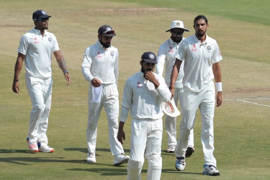 दुसऱ्या दिवशी भारताची सुरुवात थोडी फिकी झाली होती. दिवसाखेरीस भारताने १७४ धावा करुन ६ विकेट्स गमावल्या होत्या. दुसऱ्या दिवशी भारताची सुरुवात थोडी फिकी झाली होती. दिवसाखेरीस भारताने १७४ धावा करुन ६ विकेट्स गमावल्या होत्या.