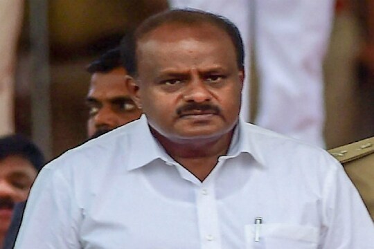 कर्नाटकात Congress – JDS सरकार समोरच्या अडचणी वाढल्या; या आमदारामुळे भाजप सत्तेत येणार?