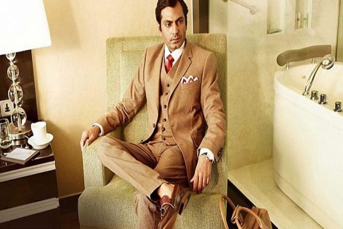 आयुष्यात पुढे जाण्यासाठी करावा लागणारा संघर्ष कोणालाही चुकलेलं नाही. प्रत्येकाची त्याकडे पाहण्याची व्याख्या वेगळी असली तरी प्रत्येकाला यातून जावेच लागते. आज आम्ही तुम्हाला अशा एका कलाकाराबद्दल सांगणार आहोत ज्याच्या जीवनाकडे पाहून संघर्षाची व्याख्याच बदलली जाते. आयुष्यात पुढे जाण्यासाठी करावा लागणारा संघर्ष कोणालाही चुकलेलं नाही. प्रत्येकाची त्याकडे पाहण्याची व्याख्या वेगळी असली तरी प्रत्येकाला यातून जावेच लागते. आज आम्ही तुम्हाला अशा एका कलाकाराबद्दल सांगणार आहोत ज्याच्या जीवनाकडे पाहून संघर्षाची व्याख्याच बदलली जाते.