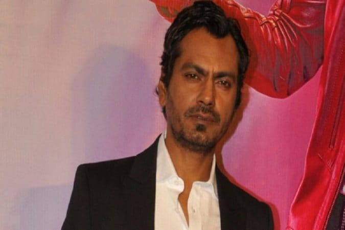 काम मिळवण्यासाठी संघर्ष करताना त्याला १९९९ मध्ये आमिर खानच्या सरफरोश सिनेमात छोटीशी भूमिका मिळाली. त्यानंतर कित्येक वर्ष त्याचा अभिनय हा पाकीटमार ते गर्दीतला एक चेहरा एवढ्यापर्यंतच मर्यादित राहिला. हा काही २ ते ३ वर्षांचा काळ नव्हता. १९९९ पासून २००६ पर्यंत त्याचा काम मिळवण्याचा संघर्ष सुरू होता. काम मिळवण्यासाठी संघर्ष करताना त्याला १९९९ मध्ये आमिर खानच्या सरफरोश सिनेमात छोटीशी भूमिका मिळाली. त्यानंतर कित्येक वर्ष त्याचा अभिनय हा पाकीटमार ते गर्दीतला एक चेहरा एवढ्यापर्यंतच मर्यादित राहिला. हा काही २ ते ३ वर्षांचा काळ नव्हता. १९९९ पासून २००६ पर्यंत त्याचा काम मिळवण्याचा संघर्ष सुरू होता.
