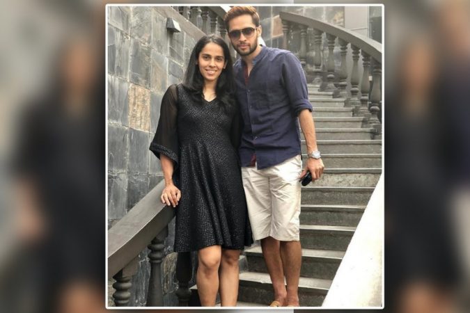 भारताची फुलराणी सायना नेहवाल आणि बॅडमिंटनपटू परुपल्ली कश्यप या वर्षाखेरीस विवाहबंधनात अडकणार आहेत. भारताची फुलराणी सायना नेहवाल आणि बॅडमिंटनपटू परुपल्ली कश्यप या वर्षाखेरीस विवाहबंधनात अडकणार आहेत.