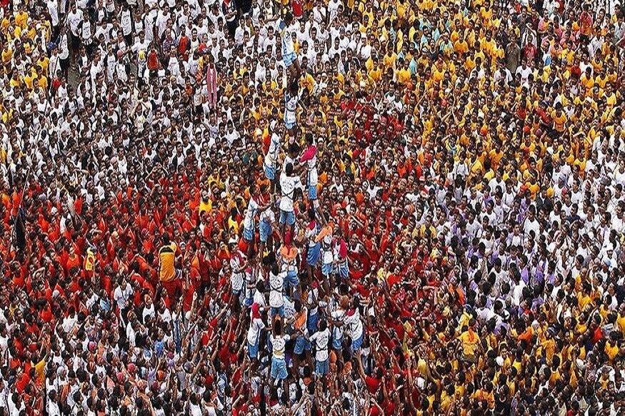 संस्कृती युवा प्रतिष्ठान, ठाणे : शिवसेने आमदार प्रताप सरनाईक यांच्या पुढाकारने. ५० लाखांच्या बक्षिसांची लयलूट, स्थळ वर्तक नगर, मुंबईतली सर्व मोठी गोविंदा पथकं या ठिकाणी हजेरी लावतात. संस्कृती युवा प्रतिष्ठान, ठाणे : शिवसेने आमदार प्रताप सरनाईक यांच्या पुढाकारने. ५० लाखांच्या बक्षिसांची लयलूट, स्थळ वर्तक नगर, मुंबईतली सर्व मोठी गोविंदा पथकं या ठिकाणी हजेरी लावतात.