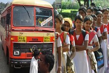 लालपरीकडून सवलतींचा पाऊस; 12 वी पर्यंतच्या विद्यार्थिनींना मोफत पास!