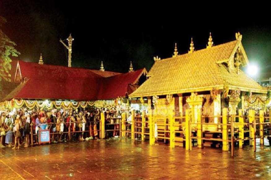 केरळमधल्या शबरीमाला इथलं हे प्रसिद्ध अय्यप्पा मंदिर गेल्या अनेक वर्षांपासून चर्चेत होतं. उंच टेकडीवर असलेल्या या मंदिरात महिलांना प्रवेश दिला जात नाही. पाळीच्या वयातल्या कुठल्याच स्त्रीला इथे प्रवेश नाही. लहान मुली आणि वृद्ध स्त्रियांव्यतिरिक्त स्त्रिया इथे दिसत नाहीत. अय्यप्पा हे कार्तिकेयाचं दक्षिणेतलं रूप मानलं जातं. केरळमधल्या शबरीमाला इथलं हे प्रसिद्ध अय्यप्पा मंदिर गेल्या अनेक वर्षांपासून चर्चेत होतं. उंच टेकडीवर असलेल्या या मंदिरात महिलांना प्रवेश दिला जात नाही. पाळीच्या वयातल्या कुठल्याच स्त्रीला इथे प्रवेश नाही. लहान मुली आणि वृद्ध स्त्रियांव्यतिरिक्त स्त्रिया इथे दिसत नाहीत. अय्यप्पा हे कार्तिकेयाचं दक्षिणेतलं रूप मानलं जातं.