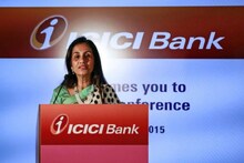 कर्ज प्रकरण भोवलं, चंदा कोचर यांचा ICICI बँकेच्या सर्व पदांचा राजीनामा