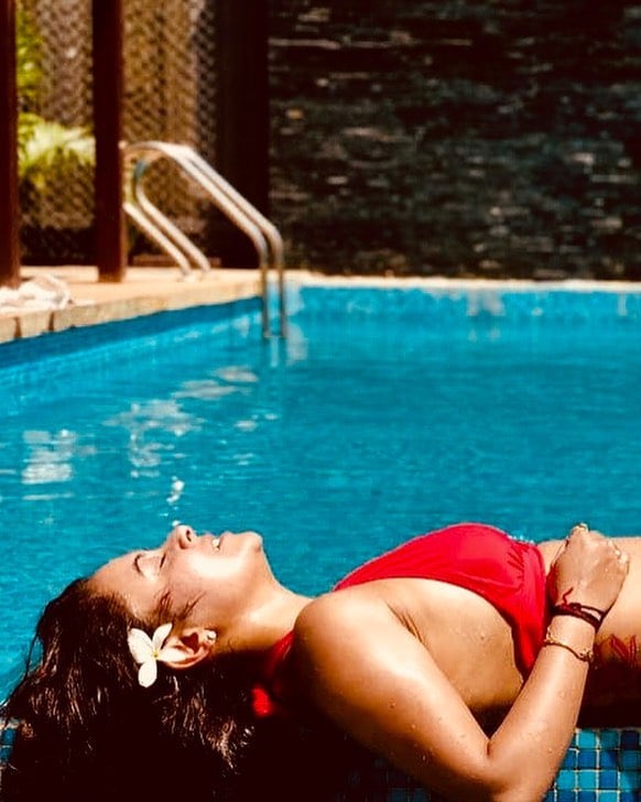 अलीकडेच देवोलीनाने तीचे काही हॉट फोटो तिच्या इंस्टाग्राम अकाउंटवरून शेयर केले आहेत, ज्यामुळे इंटरनेट विश्र्वात जोरदार खळबळ उडाली आहे. अलीकडेच देवोलीनाने तीचे काही हॉट फोटो तिच्या इंस्टाग्राम अकाउंटवरून शेयर केले आहेत, ज्यामुळे इंटरनेट विश्र्वात जोरदार खळबळ उडाली आहे. अलीकडेच देवोलीनाने तीचे काही हॉट फोटो तिच्या इंस्टाग्राम अकाउंटवरून शेयर केले आहेत, ज्यामुळे इंटरनेट विश्र्वात जोरदार खळबळ उडाली आहे. अलीकडेच देवोलीनाने तीचे काही हॉट फोटो तिच्या इंस्टाग्राम अकाउंटवरून शेयर केले आहेत, ज्यामुळे इंटरनेट विश्र्वात जोरदार खळबळ उडाली आहे.