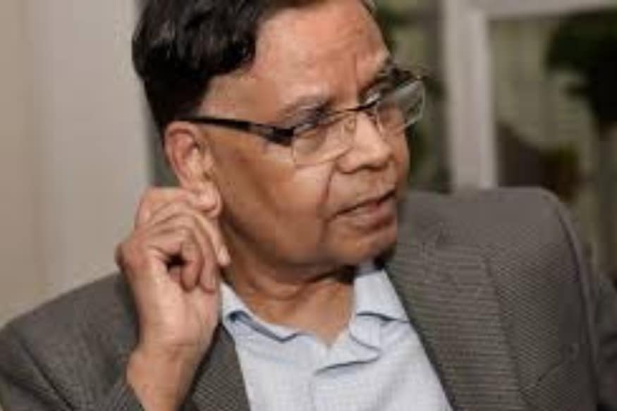 नीती आयोगाचे माजी उपाध्यक्ष अरविंद पानगडिया हेदेखील अमेरिकेतले सुप्रसिद्ध इकॉनॉमिस्ट होते. अमेरिकेत त्यांच्या गुणवत्तेची दखल घेतली गेली त्यानंतर भारताने त्यांना नीती आयोगावर नियुक्त केले. काही काळ या पदावर काम केल्यानंतर त्यांनीसुद्धा पुन्हा अमेरिकेलाच आपलंसं केलं. नीती आयोगाचे माजी उपाध्यक्ष अरविंद पानगडिया हेदेखील अमेरिकेतले सुप्रसिद्ध इकॉनॉमिस्ट होते. अमेरिकेत त्यांच्या गुणवत्तेची दखल घेतली गेली त्यानंतर भारताने त्यांना नीती आयोगावर नियुक्त केले. काही काळ या पदावर काम केल्यानंतर त्यांनीसुद्धा पुन्हा अमेरिकेलाच आपलंसं केलं.