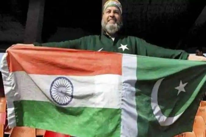 पाकिस्तानचे नागरिक मोहम्मद बशीर, यांना संपूर्ण जग बशीर चाचा किंवा चाचा शिकागो या नावाने ओळखतात. नुकताच बशीर यांनी महेंद्रसिंग धोनीशी निगडीत एक मोठा खुलासा केला आहे. पाकिस्तानचे नागरिक मोहम्मद बशीर, यांना संपूर्ण जग बशीर चाचा किंवा चाचा शिकागो या नावाने ओळखतात. नुकताच बशीर यांनी महेंद्रसिंग धोनीशी निगडीत एक मोठा खुलासा केला आहे.
