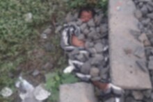 गंभीर! 2 वर्षाच्या मुलाची हत्या करून मृतदेह रेल्वे पुलाजवळ ठेवला झाकून