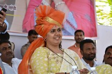 कर्नाटकच्या 'लोटस आॅपरेशन'वर पंकजा मुंडेंचं सुचक विधान कर्नाटकच्या 'लोटस आॅपरेशन'वर पंकजा मुंडेंचं सुचक विधान