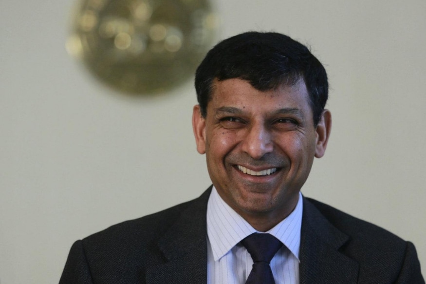 IMFच्या चीफ इकॉनॉमिस्ट म्हणून यापूर्वी भारतीय रिझर्व बँकेचे माजी गव्हर्नर रघुराम राजन यांनीही काम केलंय. राजन पहिल्यांदा IMFच्या मोठ्या पदावर होते आणि त्यानंतर त्यांना भारताने पाचारण केलं आणि रिझर्व बँकेची जबाबदारी त्यांच्यावर सोपवली हे विशेष. IMFच्या चीफ इकॉनॉमिस्ट म्हणून यापूर्वी भारतीय रिझर्व बँकेचे माजी गव्हर्नर रघुराम राजन यांनीही काम केलंय. राजन पहिल्यांदा IMFच्या मोठ्या पदावर होते आणि त्यानंतर त्यांना भारताने पाचारण केलं आणि रिझर्व बँकेची जबाबदारी त्यांच्यावर सोपवली हे विशेष.