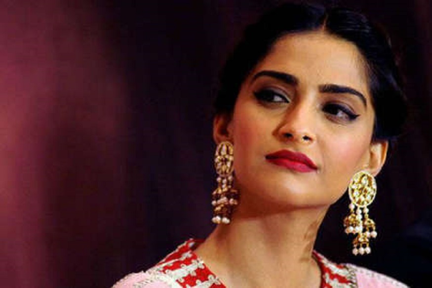 अखेर सोनम कपूरने नेपोटिझमवर दिलं उत्तर; Father's Day च्या निमित्ताने व्यक्त केली भावना