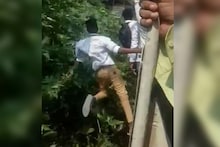 VIDEO: आणखी एक थक्क करणारा रेल्वे स्टंट आला समोर