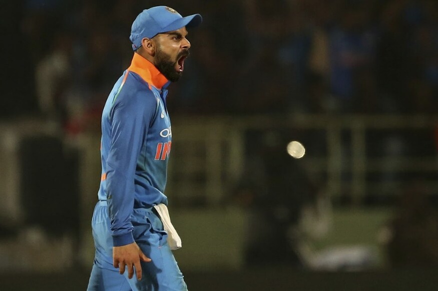 ‘टीमसाठी मेहनत घेऊन मी फार मोठं काम करतोय असं नाही. संघासाठी लढणं ही तर माझी जबाबदारी आहे,’ असं विराटनं म्हटलं आहे. ‘टीमसाठी मेहनत घेऊन मी फार मोठं काम करतोय असं नाही. संघासाठी लढणं ही तर माझी जबाबदारी आहे,’ असं विराटनं म्हटलं आहे.