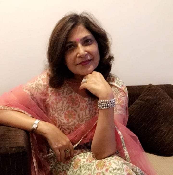 घटनेची माहिती मिळताच पोलीस वसंत कुंजमध्ये असलेल्या लखानी यांच्या घरी पोहचले. त्यावेळी त्यांनी माया आणि बहादुरचा मृतदेह रक्ताच्या थारोळ्यात पडलेला पाहिला. घटनेची माहिती मिळताच पोलीस वसंत कुंजमध्ये असलेल्या लखानी यांच्या घरी पोहचले. त्यावेळी त्यांनी माया आणि बहादुरचा मृतदेह रक्ताच्या थारोळ्यात पडलेला पाहिला.