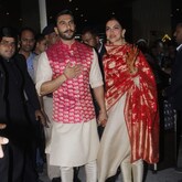 PHOTOS : मिसेस रणवीर मुंबईत दाखल, कसा झाला दीपिकाचा गृहप्रवेश?