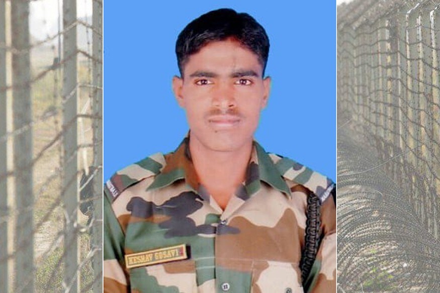 नाशिकमधील जवान केशव गोसावी हे पाकीस्तानी नौशेरा सेक्टरमध्ये केलेल्या गोळीबारात गंभीर जखमी झाले होते. उपचारादरम्यान त्यांची प्राणज्योत मालवली. नाशिकमधील जवान केशव गोसावी हे पाकीस्तानी नौशेरा सेक्टरमध्ये केलेल्या गोळीबारात गंभीर जखमी झाले होते. उपचारादरम्यान त्यांची प्राणज्योत मालवली.