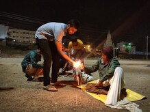 पंढरपूरकरांनी अनोख्या पद्धतीने साजरी केली दिवाळी पंढरपूरकरांनी अनोख्या पद्धतीने साजरी केली दिवाळी