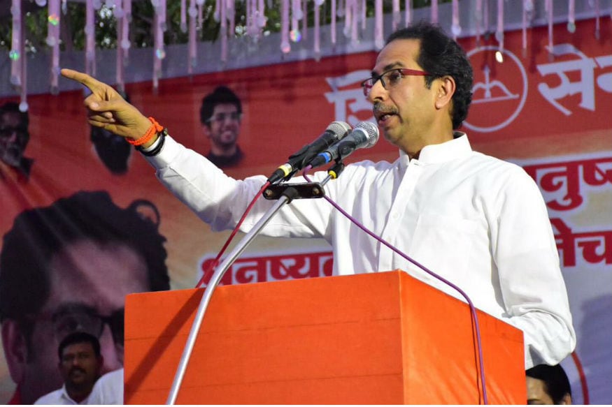 तुम्ही मंदिर बांधा आणि श्रेयही तुम्हीच घ्या, असं म्हणत उद्धव ठाकरे यांनी भाजपला टोला लगावला आहे. तुम्ही मंदिर बांधा आणि श्रेयही तुम्हीच घ्या, असं म्हणत उद्धव ठाकरे यांनी भाजपला टोला लगावला आहे.