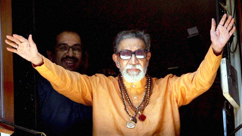 ...आणि बाळासाहेबांची बातमी आली!