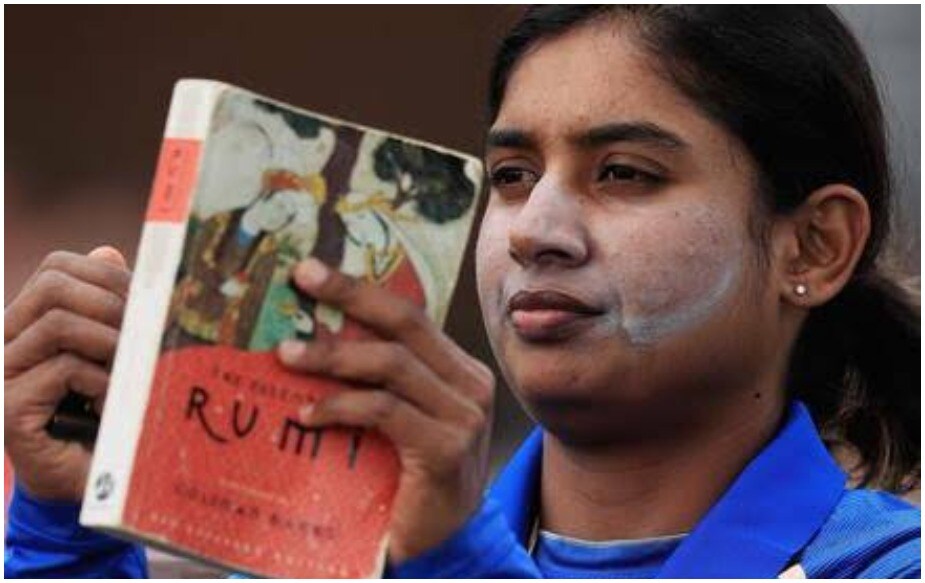 मितालीला वाचनाचीही फार आवड आहे. तिला क्राइम, इतिहास, आत्मचरित्र आणि फिलॉसॉफी अशा विषयांवरील पुस्तकं वाचायला आवडतात. वर्ल्डकपच्यावेळी फलंदाजीला जाण्यापूर्वीही ती पुस्तक वाचताना दिसली होती. मितालीला वाचनाचीही फार आवड आहे. तिला क्राइम, इतिहास, आत्मचरित्र आणि फिलॉसॉफी अशा विषयांवरील पुस्तकं वाचायला आवडतात. वर्ल्डकपच्यावेळी फलंदाजीला जाण्यापूर्वीही ती पुस्तक वाचताना दिसली होती.