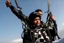 VIDEO : पॅराग्लायडिंग करताना मृत्यूची थरारक घटना कॅमेऱ्यात कैद