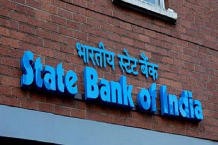 स्टेट बँकेनं दिलेल्या माहितीनुसार ‘पहिला कदम’ आणि ‘पहिली उडान’ या दोन योजनांअंतर्गत लहान मुलाचं किंवा मुलीचं खातं उघडू शकता. यामुळे मुलांसाठी बचत करायला मदत होईल आणि मुलांना आर्थिक व्यवहाराची माहितीसुद्धा मिळेल. स्टेट बँकेनं दिलेल्या माहितीनुसार ‘पहिला कदम’ आणि ‘पहिली उडान’ या दोन योजनांअंतर्गत लहान मुलाचं किंवा मुलीचं खातं उघडू शकता. यामुळे मुलांसाठी बचत करायला मदत होईल आणि मुलांना आर्थिक व्यवहाराची माहितीसुद्धा मिळेल.
