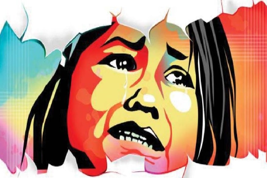 पोलिसांनी पीडितेची वैद्यकीय चाचणी केली आहे. मानेसरच्या महिला पोलीस स्टेशनमध्ये आरोपी मुलाविरोधात पोक्सो कलम 6 अंतर्गत एफआयआर दाखल करण्यात आली आहे. तर पोलिसांनी आरोपी मुलाला ताब्यात घेतलं आहे. पोलिसांनी पीडितेची वैद्यकीय चाचणी केली आहे. मानेसरच्या महिला पोलीस स्टेशनमध्ये आरोपी मुलाविरोधात पोक्सो कलम 6 अंतर्गत एफआयआर दाखल करण्यात आली आहे. तर पोलिसांनी आरोपी मुलाला ताब्यात घेतलं आहे.