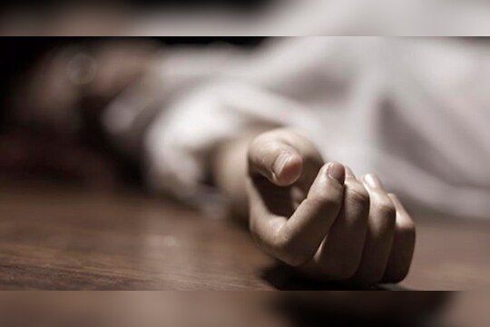 दागिन्याने केला घात, लोखंडवालामधील माय-लेकीच्या वादात आईने स्वत:ला संपवलं