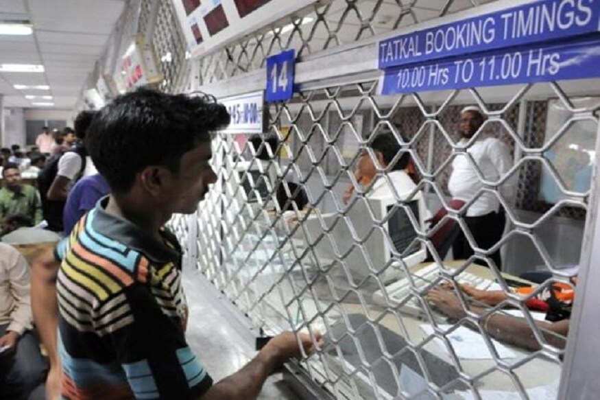 तत्काल तिकिटाचं बुकिंग करताना नेटबँकिंगचा वापर केलंत तर तिकिट पक्कं होण्याची शक्यता जास्त असते. कारण डेबिट किंवा क्रेडिट कार्डचे तपशील भरेपर्यंत वेळ जास्त लागू शकतो. IRCTC या वेबसाईटवर नेटबँकिंगने लवकर पेमेंट होतं. तत्काल तिकिटाचं बुकिंग करताना नेटबँकिंगचा वापर केलंत तर तिकिट पक्कं होण्याची शक्यता जास्त असते. कारण डेबिट किंवा क्रेडिट कार्डचे तपशील भरेपर्यंत वेळ जास्त लागू शकतो. IRCTC या वेबसाईटवर नेटबँकिंगने लवकर पेमेंट होतं.