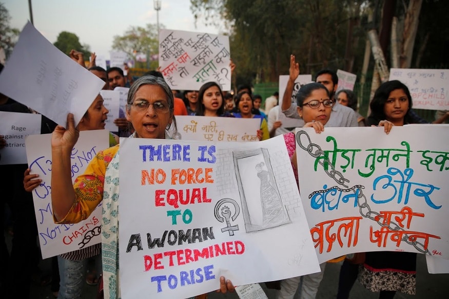महिलांवरच्या हिंसाचाराचं प्रमाण कमी करायचं असेल तर समाजात जागरूकता आणवी लागेल. महिलांप्रती आदराची, सन्मानाची भावना वाढिस लावणं, महिलांवरच्या अत्याचाराचे खटले जलदगतिने निकाली काढणं, महिलांसाठी सुरक्षित वातावरण निर्माण करणं गरजेचं आहे असंही या अभ्यासात सांगितलं आहे. त्यासाठी व्यक्तिगत पातळीवर, समाज म्हणून आणि सरकारने अशा सर्वांनी जागतिक पातळीवर प्रयत्न करायला हवे अशी सूचना या अभ्यासात करण्यात आली आहे. महिलांवरच्या हिंसाचाराचं प्रमाण कमी करायचं असेल तर समाजात जागरूकता आणवी लागेल. महिलांप्रती आदराची, सन्मानाची भावना वाढिस लावणं, महिलांवरच्या अत्याचाराचे खटले जलदगतिने निकाली काढणं, महिलांसाठी सुरक्षित वातावरण निर्माण करणं गरजेचं आहे असंही या अभ्यासात सांगितलं आहे. त्यासाठी व्यक्तिगत पातळीवर, समाज म्हणून आणि सरकारने अशा सर्वांनी जागतिक पातळीवर प्रयत्न करायला हवे अशी सूचना या अभ्यासात करण्यात आली आहे.
