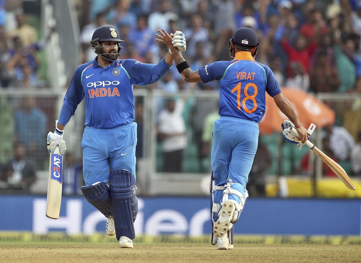 सर्वाधिक धावांमध्ये दुसऱ्या स्थानावर आहे भारताचा सलामीवीर रोहित शर्मा. रोहितने १९ सामन्यांत १ हजार ३० धावा केल्या. यावेळी त्याने ७३.५७ च्या सरासरीने फलंदाजी करताना पाच शतक ठोकले. सर्वाधिक धावांमध्ये दुसऱ्या स्थानावर आहे भारताचा सलामीवीर रोहित शर्मा. रोहितने १९ सामन्यांत १ हजार ३० धावा केल्या. यावेळी त्याने ७३.५७ च्या सरासरीने फलंदाजी करताना पाच शतक ठोकले.