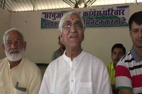 सिंहदेव यांचं पक्षात मानाचं स्थान आहे. त्यांना सगळे जण टीएस बाबा नावाने ओळखतात. 31 ऑक्टोबर 1952 ला इलाहाबादमध्ये जन्माला आलेले सिंहदेव हे अविभाजित मध्यप्रदेशचे माजी मुख्य सचिव होते. सिंहदेव यांचं पक्षात मानाचं स्थान आहे. त्यांना सगळे जण टीएस बाबा नावाने ओळखतात. 31 ऑक्टोबर 1952 ला इलाहाबादमध्ये जन्माला आलेले सिंहदेव हे अविभाजित मध्यप्रदेशचे माजी मुख्य सचिव होते.