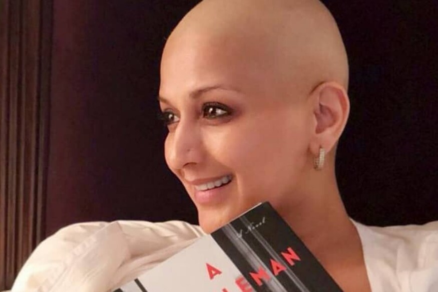 बॉलिवूड स्टार अभिनेत्री सोनाली बेंद्रे कॅन्सरच्या चौथ्या स्टेजवर आहे. आजाराचं निदान उशीरा समजल्यामुळे तिला अत्यंत वेदना सहन कराव्या लागत आहेत. अनेकदा कॅन्सर सारख्या आजाराचं निदान उशीरा झाल्यानं या आजारावर उपचार करणं आणखी कठीण होऊन जातं. या समस्येवर तोडगा म्हणून संशोधकांनी एक नवी टेस्ट समोर आणली आहे. यामुळे फक्त दहा मिनिटांत कॅन्सर आहे की नाही हे कळणार आहे. बॉलिवूड स्टार अभिनेत्री सोनाली बेंद्रे कॅन्सरच्या चौथ्या स्टेजवर आहे. आजाराचं निदान उशीरा समजल्यामुळे तिला अत्यंत वेदना सहन कराव्या लागत आहेत. अनेकदा कॅन्सर सारख्या आजाराचं निदान उशीरा झाल्यानं या आजारावर उपचार करणं आणखी कठीण होऊन जातं. या समस्येवर तोडगा म्हणून संशोधकांनी एक नवी टेस्ट समोर आणली आहे. यामुळे फक्त दहा मिनिटांत कॅन्सर आहे की नाही हे कळणार आहे.