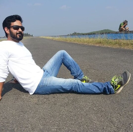 उमेशला मैदानी खेळ आवडतात. तसंच तो टेबल टेनिसही खेळतो. खेळामुळेही शरीर तंदुरुस्त राहतं, असं उमेश सांगतो. उमेशला मैदानी खेळ आवडतात. तसंच तो टेबल टेनिसही खेळतो. खेळामुळेही शरीर तंदुरुस्त राहतं, असं उमेश सांगतो.