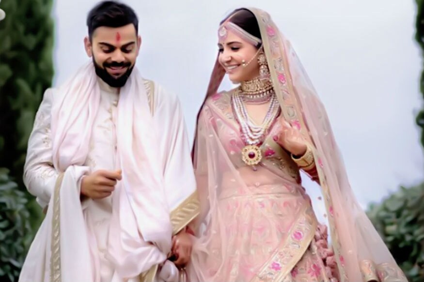 भारतातील प्रसिद्ध जोडी विरुष्का लग्नाच्या पहिल्या सेलिब्रेशनसाठी तयार झाले आहेत. 11 डिसेंबर 2017 मध्ये अनुष्का आणि विराटने इटलीमध्ये लग्न केलं. लग्नानंतर दोघांनीही संसारात उत्तम तोल साधला आहे. विराट आणि अनुष्का प्रत्येक सणाला किंवा वाढदिवसाला सोशल मीडियावर फोटोज शेअर करत असतात. भारतातील प्रसिद्ध जोडी विरुष्का लग्नाच्या पहिल्या सेलिब्रेशनसाठी तयार झाले आहेत. 11 डिसेंबर 2017 मध्ये अनुष्का आणि विराटने इटलीमध्ये लग्न केलं. लग्नानंतर दोघांनीही संसारात उत्तम तोल साधला आहे. विराट आणि अनुष्का प्रत्येक सणाला किंवा वाढदिवसाला सोशल मीडियावर फोटोज शेअर करत असतात.
