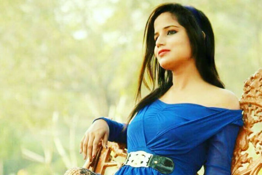 प्रिया प्रियंवदाची बॉलिवूड एंट्री खास ठरणार आहे. कारण प्रिया ही बॉलिवूडमधील युवा अभिनेता टायगर श्रॉफ याच्यासोबत आपलं पदार्पण करणार आहे. प्रिया प्रियंवदाची बॉलिवूड एंट्री खास ठरणार आहे. कारण प्रिया ही बॉलिवूडमधील युवा अभिनेता टायगर श्रॉफ याच्यासोबत आपलं पदार्पण करणार आहे.